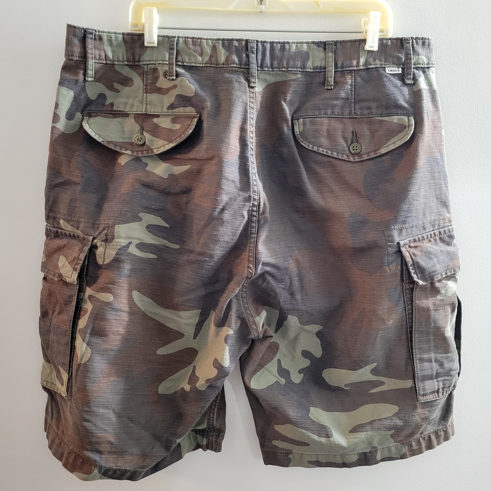 Levi Strauss Two Horse Brand Camo Cargo Shorts Men Size 38 Levi's - Picture 2 of 6
